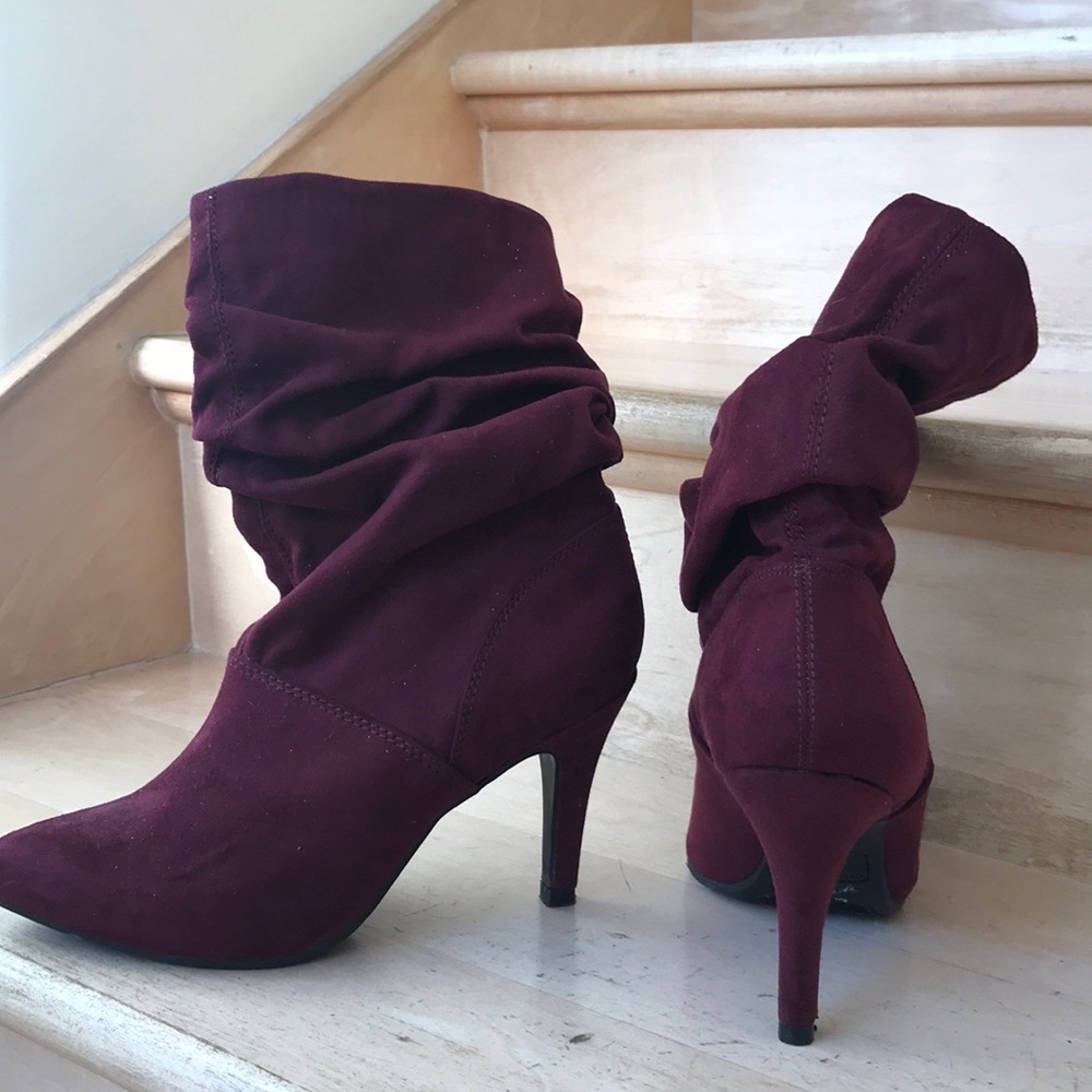 Nine West dark red velvet booties only worn once